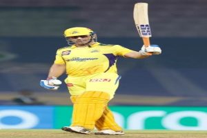 Dhoni turns the clock back and secures victory for CSK in style