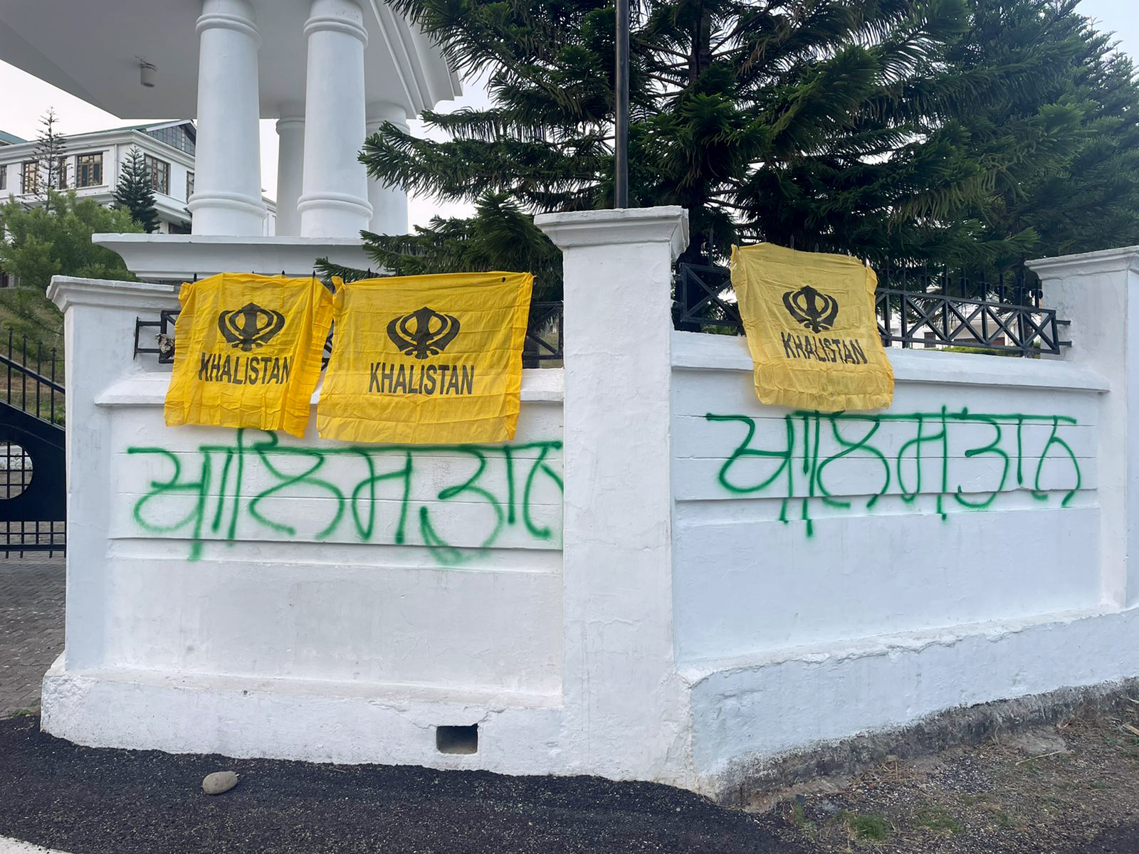 India strongly condemns defacing of Hindu temple in US with pro-Khalistani graffiti