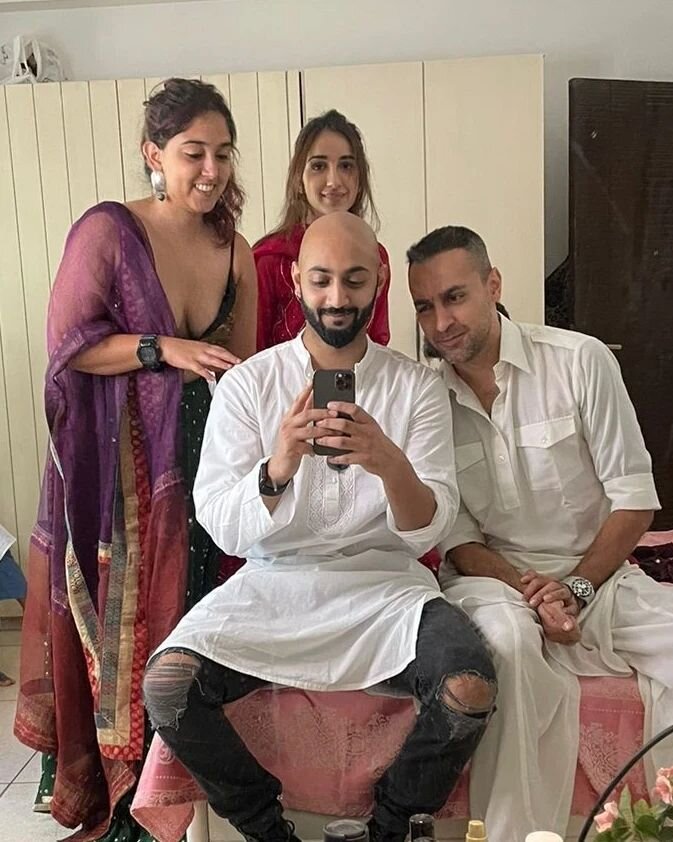 Imran Khan unrecognisable as he celebrates Eid with Ira Khan