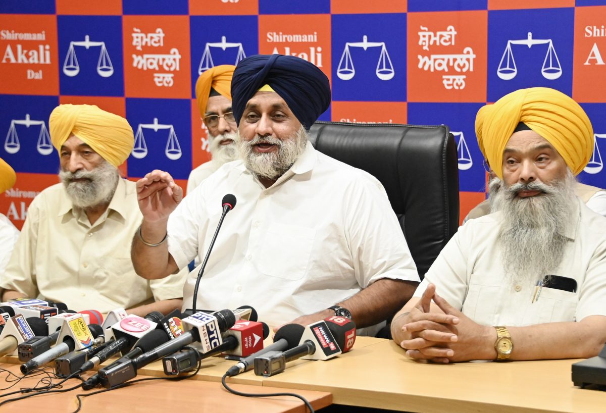 Badal seeks unity of Sikh religious bodies for release of Sikh prisoners