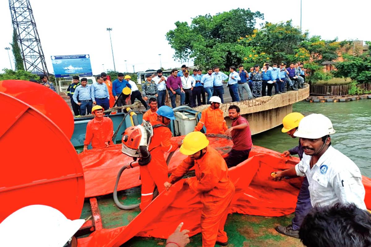 Coast Guard, Kolkata Port joint exercise on oil spill