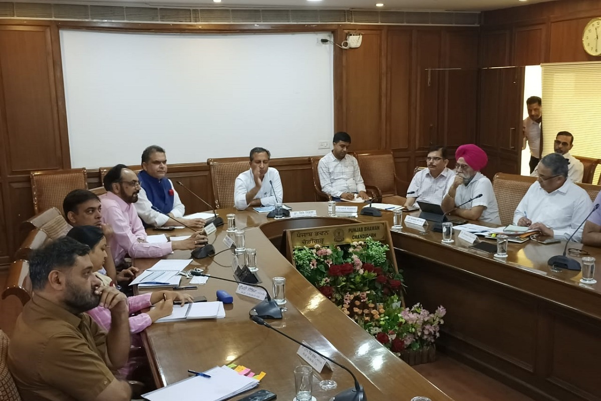 Punjab to draft policy for affordable health services