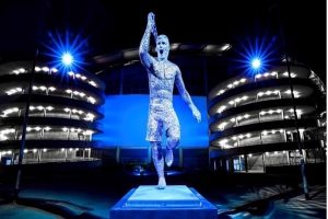 Manchester City unveil Sergio Aguero statue to celebrate 10 years of iconic ’93:20′ Premier League title