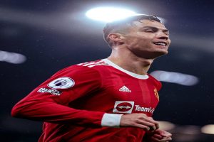 Premier League: Cristiano Ronaldo stars as Manchester United see off Brentford