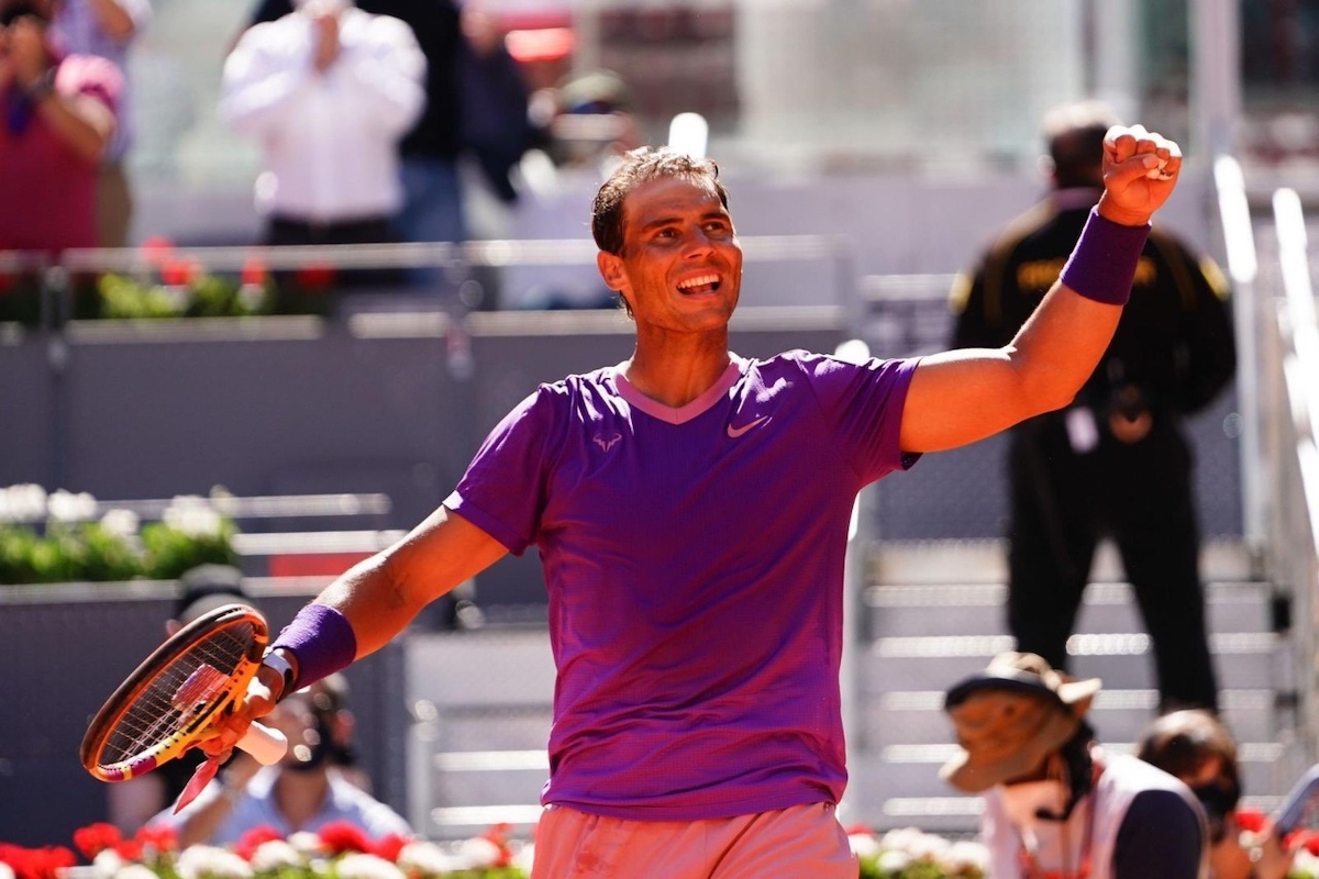 Italian Open: Rafael Nadal beats John Isner to reach third round