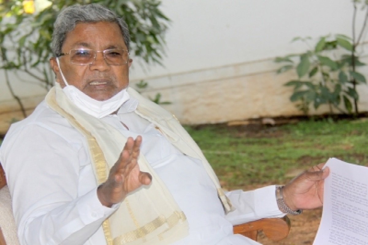 K’taka CM asks Siddaramaiah to clarify if he is Aryan or Dravidian