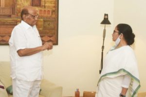 Mamata meets Pawar ahead of Opposition meet on Presidential poll