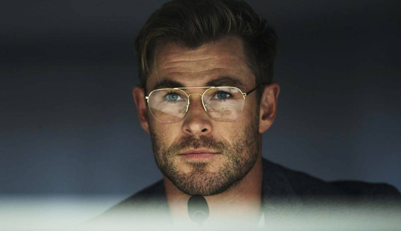 Chris Hemsworth finds a rich groove in ‘Spiderhead’