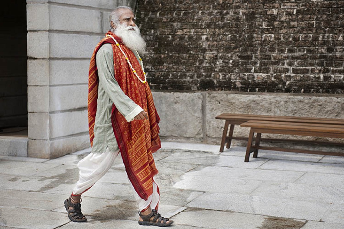 ‘Religious intolerance only on TV’: Sadhguru says no major riots in past 10 years in India