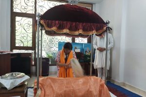 Bedi seeks forgiveness, AAP, Cong slam her remark against Sikhs