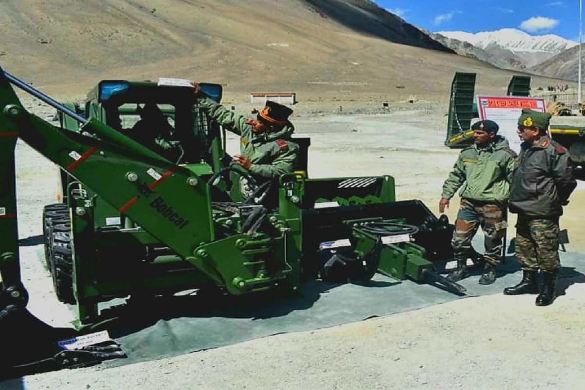 Northern Army Commander reviews newly inducted weaponry along LAC in eastern Ladakh amidst standoff with China