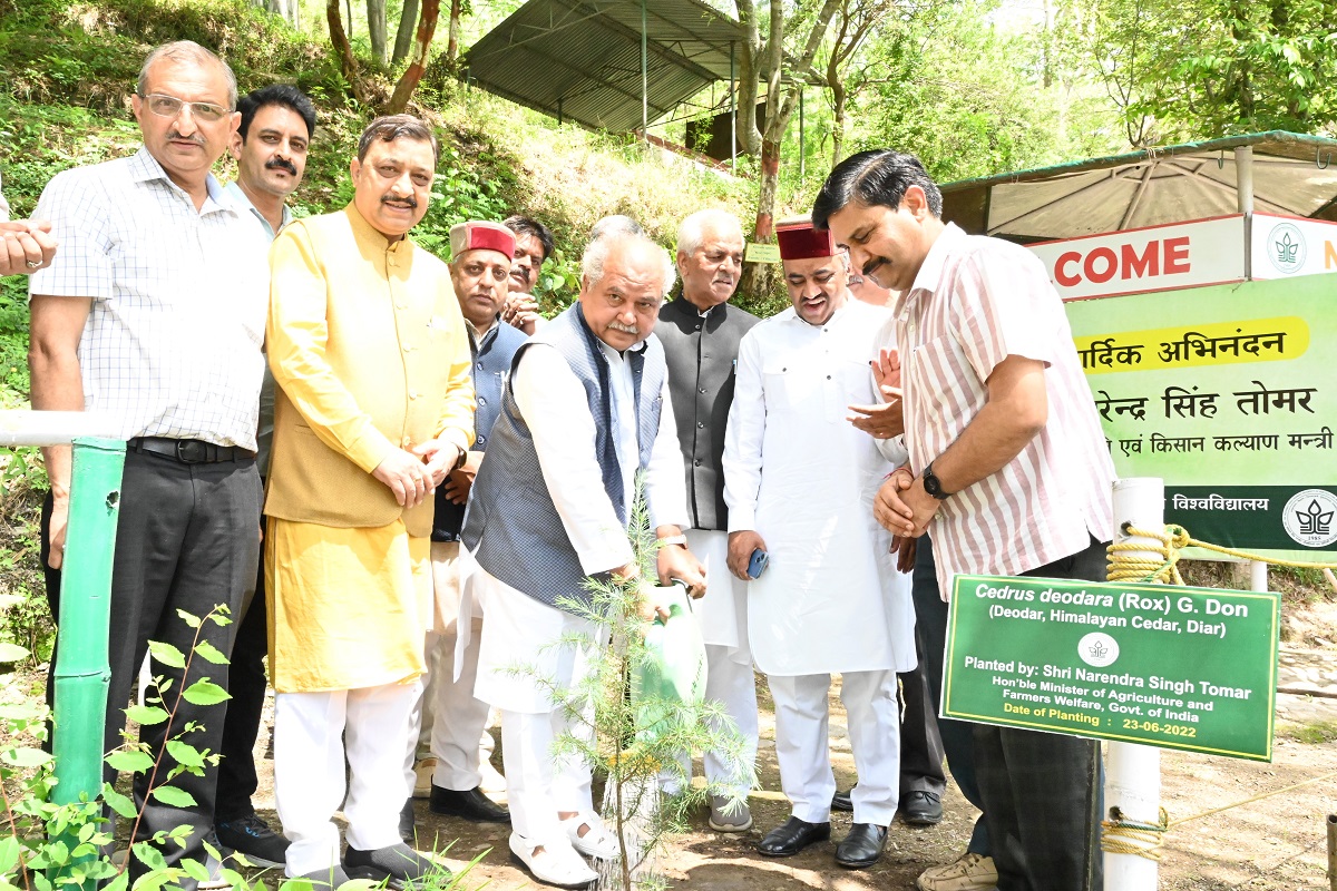 Union Agri Min calls to reduce reliance on chemical inputs in farming