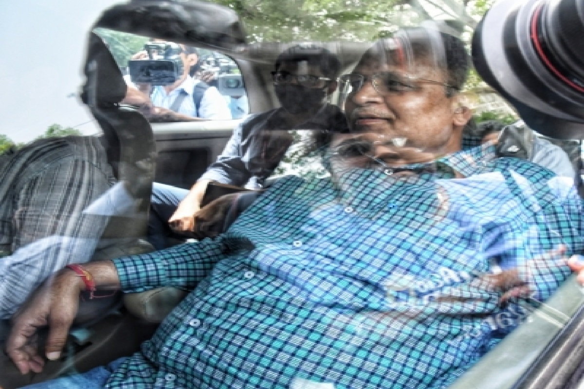 Delhi HC stays order permitting lawyer’s presence during Satyendar Jain’s ED questioning
