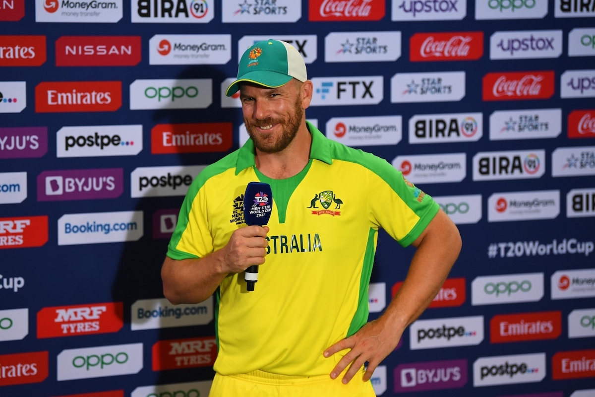 2nd T20I: Australia beat Sri Lanka by 3 wickets, take unassailable 2-0 series lead
