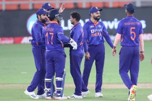 India hold edge over England in semis clash