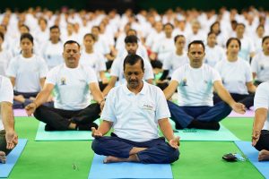 Delhi CM joins ‘Dilli Ki Yogshala’ on International Yoga Day