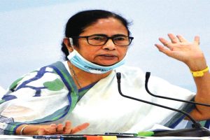 Mamata slams BJP for Maha crisis, demands justice for Uddhav