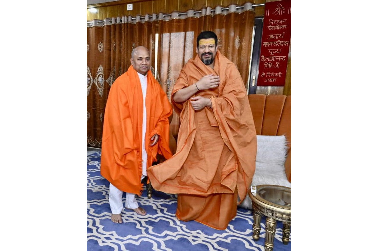 Hoping for last-minute ‘miracle’, Union minister RCP Singh makes rounds of spiritual leaders