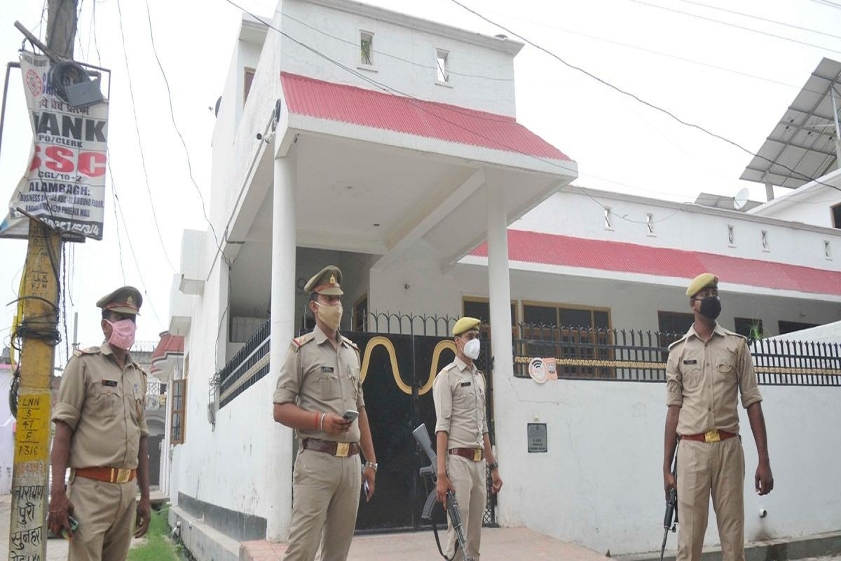Vikas Dubey’s Lucknow house seized