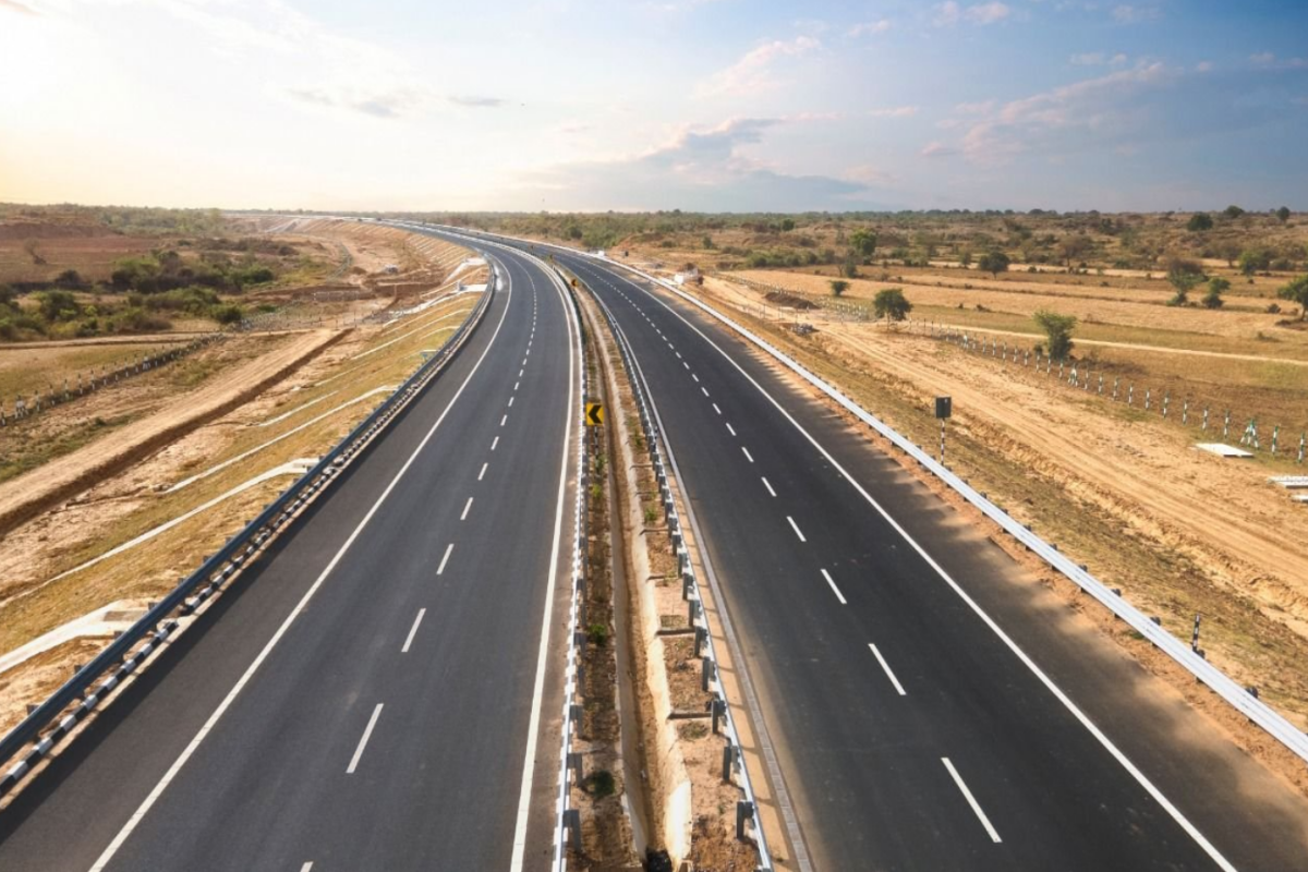 UP govt to illuminate Bundelkhand Expressway with solar power