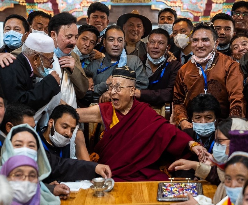 Dalai Lama calls global warming real danger to human life