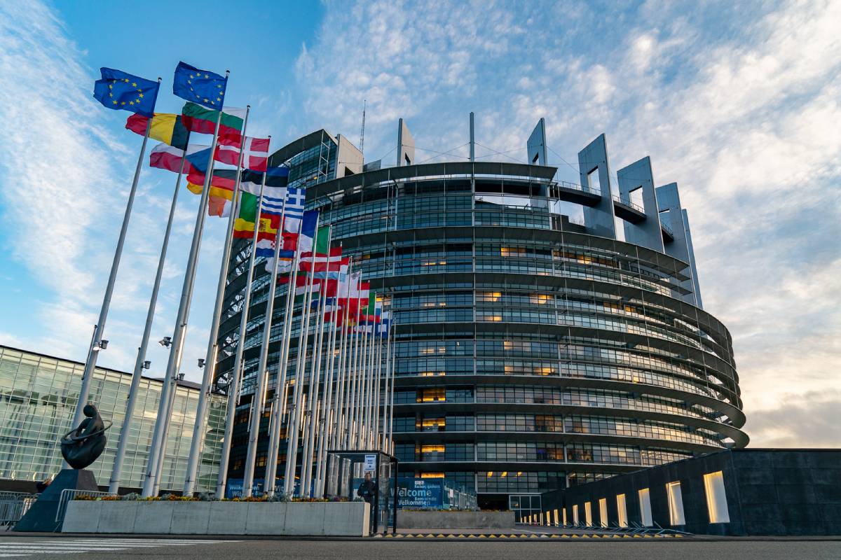 European Parliament clears 2 key digital laws to tame big tech