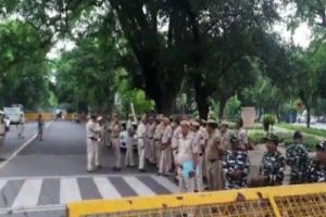 Sonia ED appearance: Heavy police deployment outside Cong, ED office