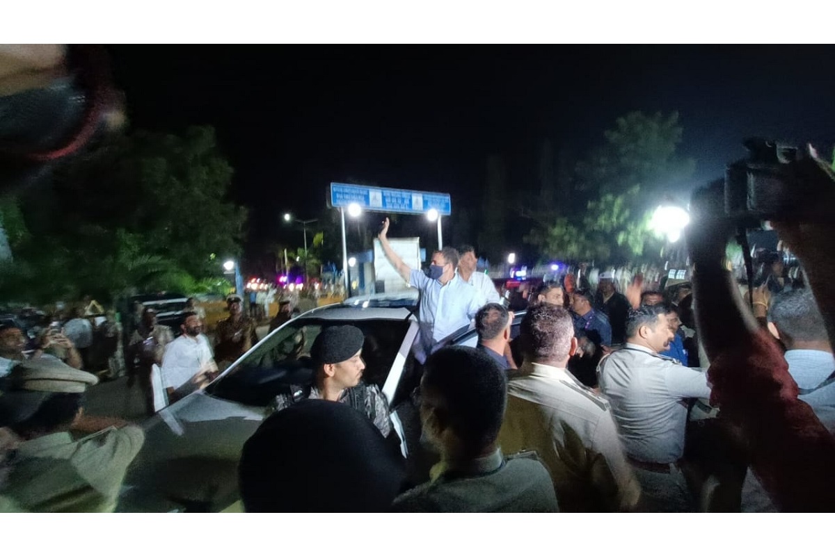 Rahul arrives to a rousing welcome in Karnataka
