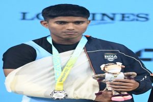 Sports ministry releases Rs 30 lakh for surgery of Sanket Sargar