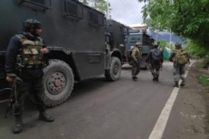 Three terrorists nabbed with pistols, grenades in Kashmir