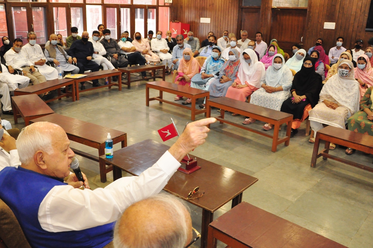 August-5, 2022-SRINAGAR: Member Parliament and Jammu and Kashmir National Conference Party President Dr. Farooq Abdullah addressing party senior party leaders and workers during a meeting was formed for restoration of jammu and Kashmir?s special states, which was abrogated by Central Government on 5th August 2019 at National Conference Party headquarter Nawa-I-Subha Comples in Srinagar on 5 Friday 2022.Photo/Mohammad Amin war