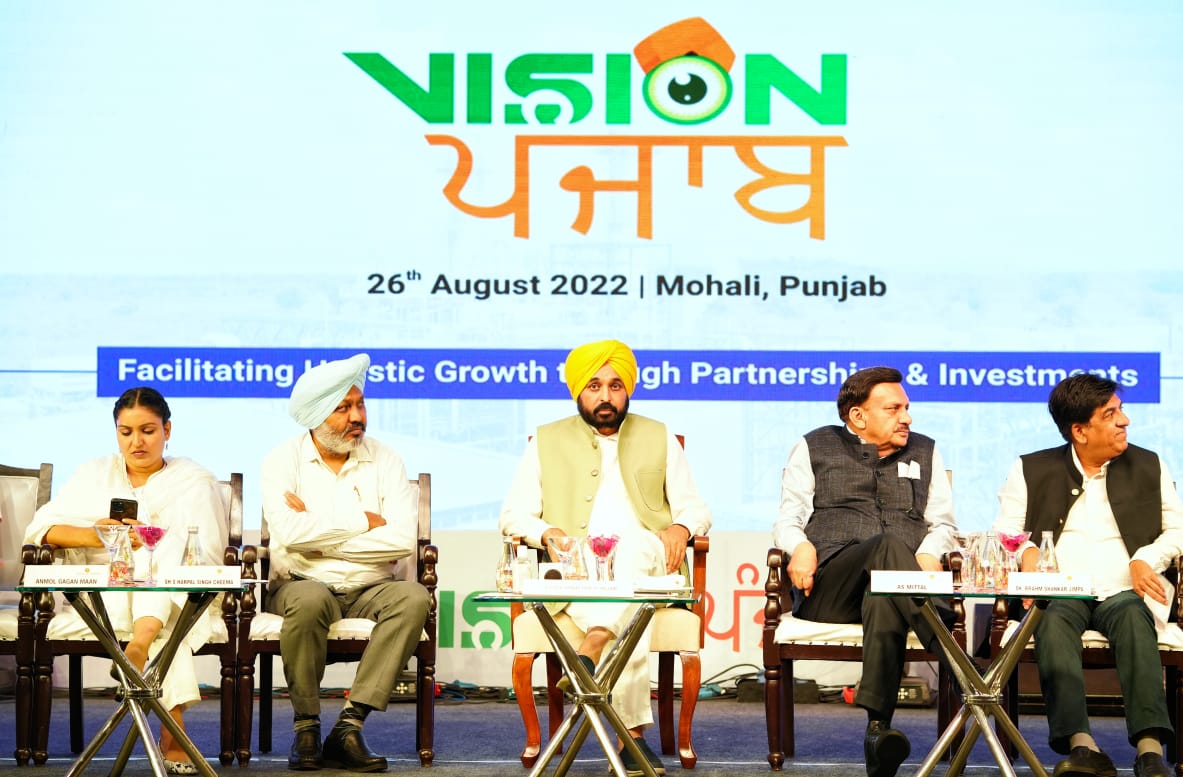 CM Mann invites industrialists to invest in Punjab
