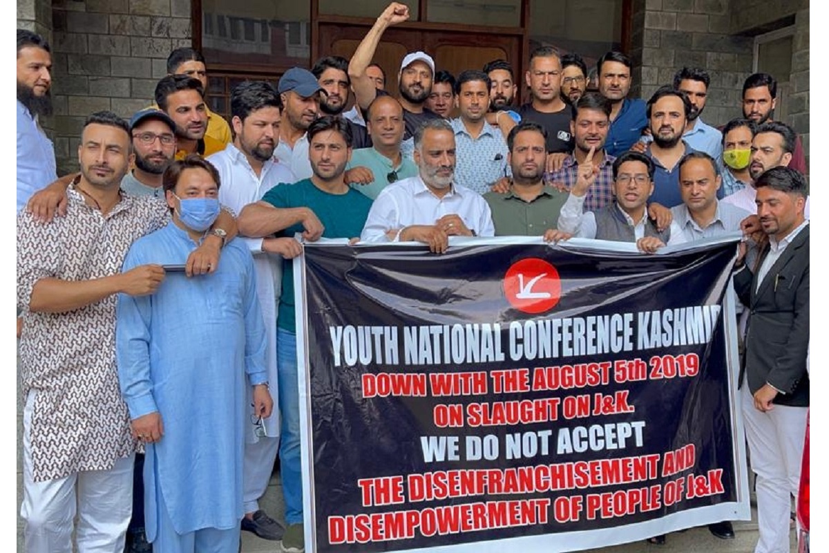 On eve of abrogation of Article 370 anniversary, PC & NC describe it assault on J&K