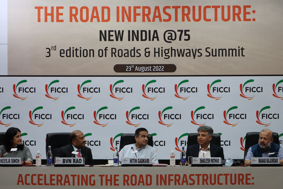 New model for small investors of road construction projects on anvil