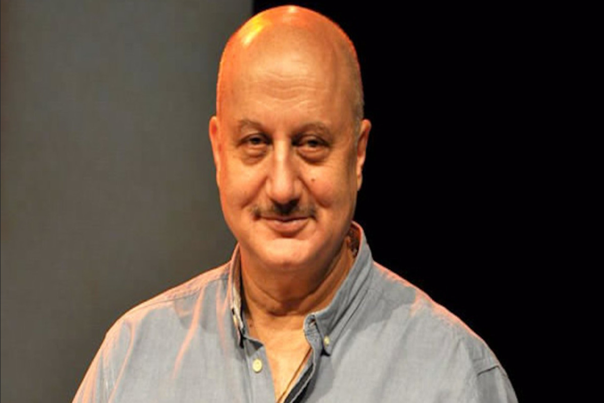 Anupam Kher drops throwback picture of his parents