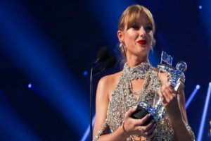 Taylor Swift wins Video Of The Year at 2022 VMAs: Here’s the complete winners list