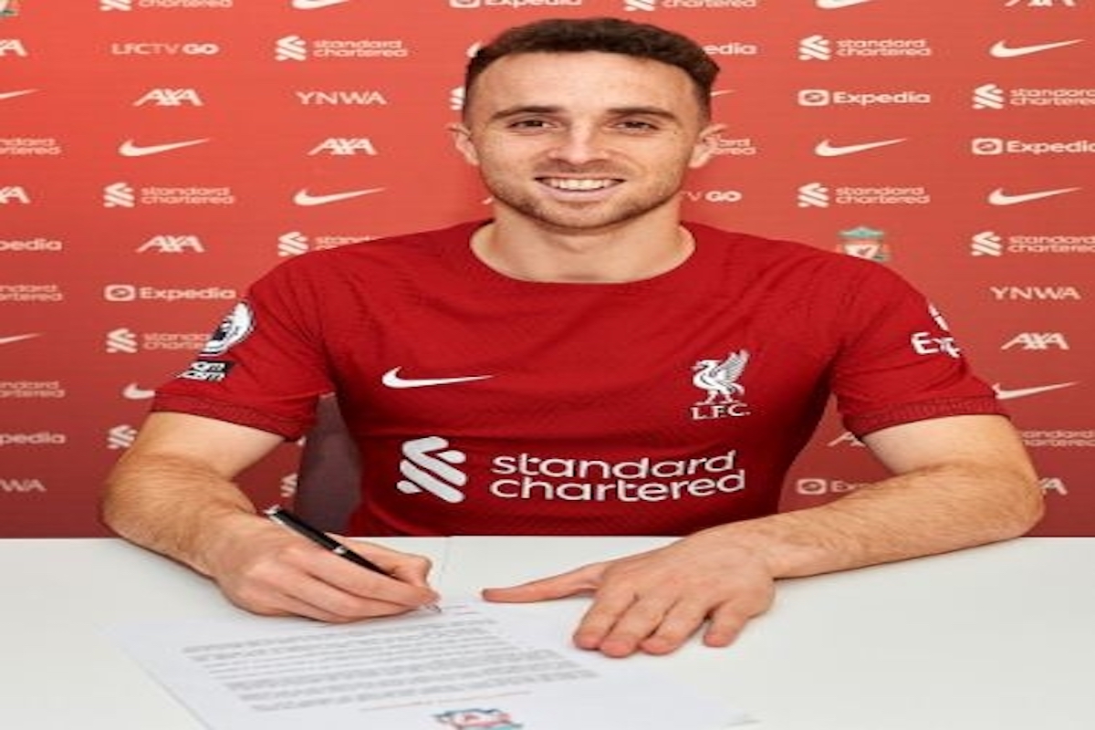 Diogo Jota signs new long-term contract with Liverpool