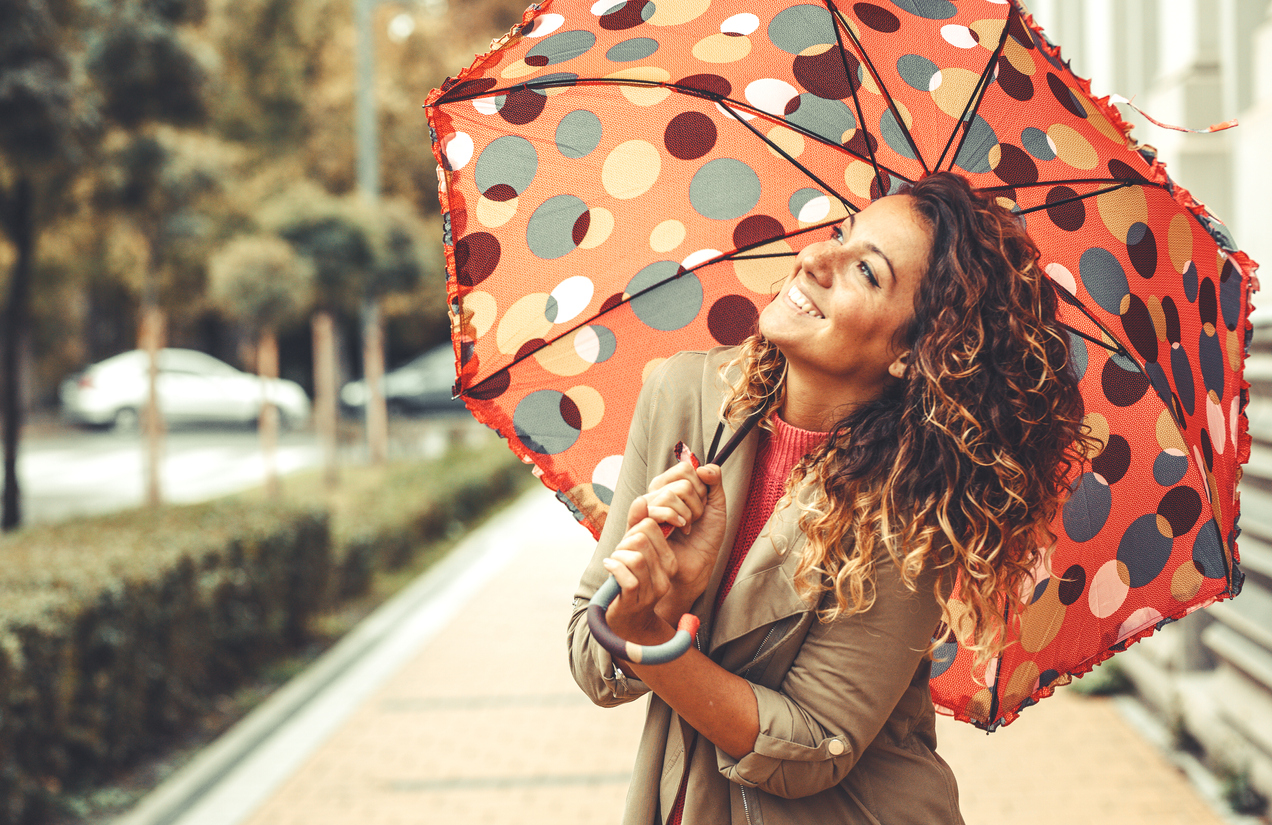 Flaunt a perfect monsoon look with these fashion tips from the experts