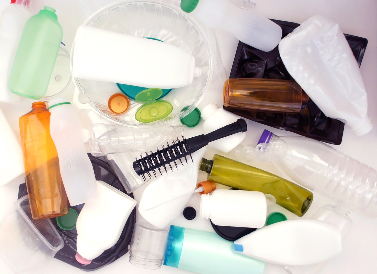Reducing cosmetic waste, starting from your home