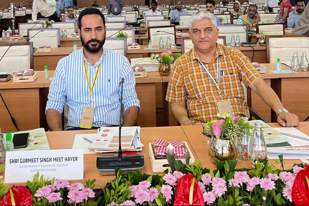 Center must give compensation to farmers for stubble management: Meet Hayer