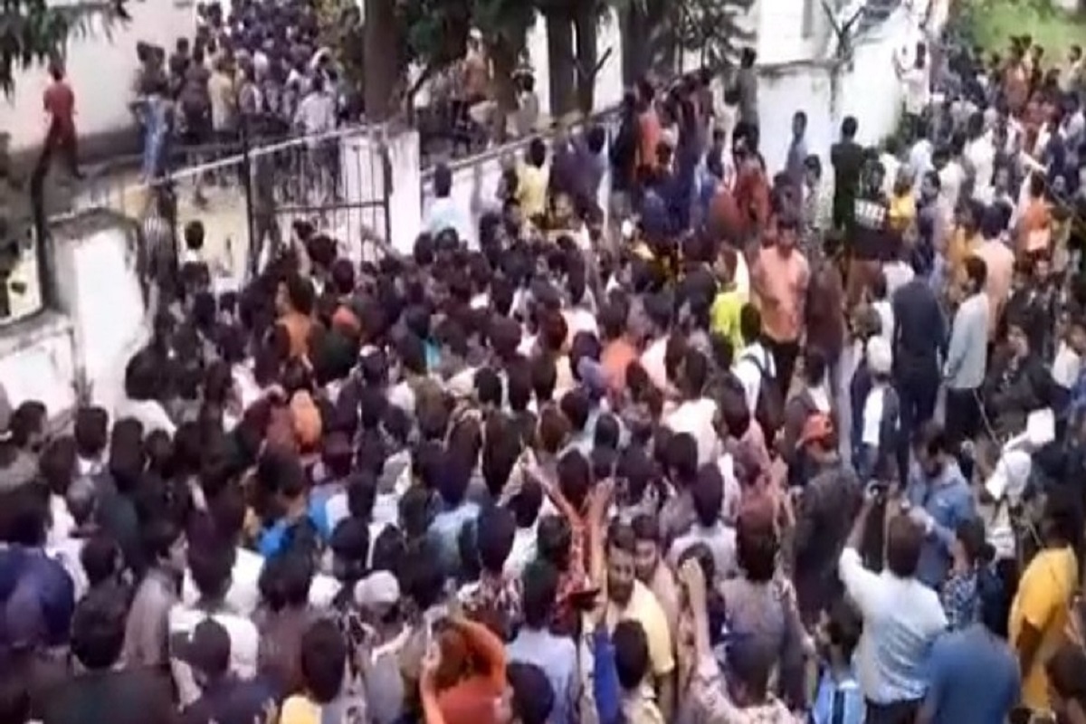 Several injured, unconscious as thousands rush for India-Aus match tickets in Hyderabad