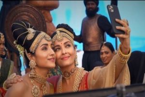 Trisha Krishnan poses with Aishwarya Rai Bachchan on ‘Ponniyin Selvan’ set