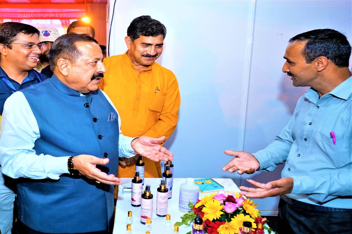 Explore start-up option: Union Minister Dr Jitendra Singh to youth