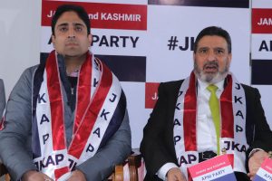 Apni Party seeks statehood for J&K, submits memorandum