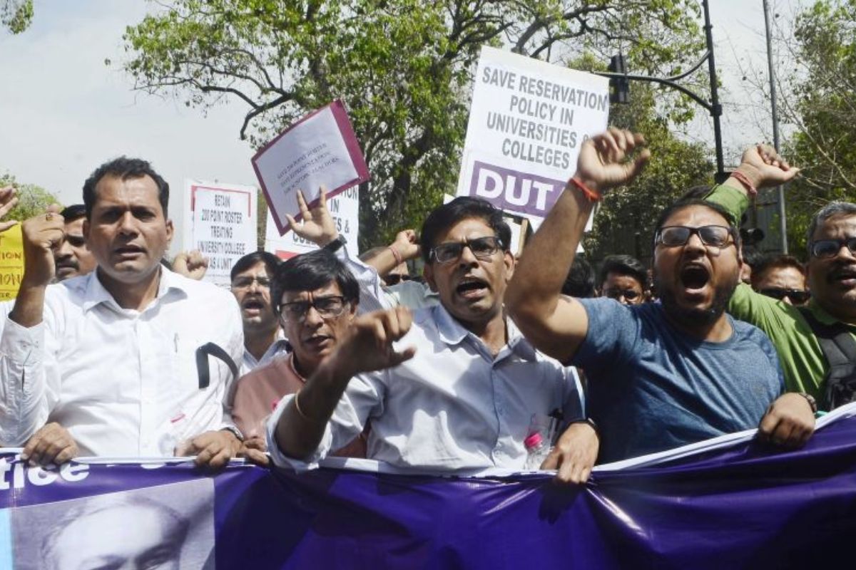“Salary delays, misgovernance” by Delhi Govt, says Delhi University Teachers’ Association, urges Centre’s intervention