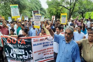 DUTA demands removal of Delhi Govt. nominees from DU governing body