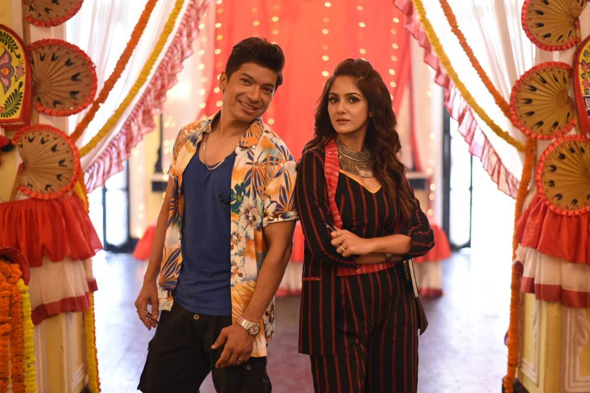 Shaan brings a peppy dance song ‘Kadam Talay Ke’ to double up Puja spirit