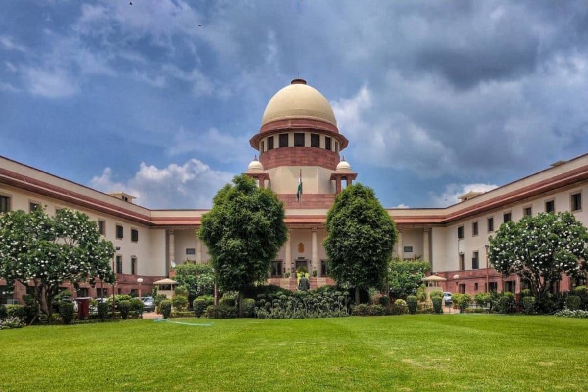 Supreme Court dismisses plea to open rooms in Taj Mahal