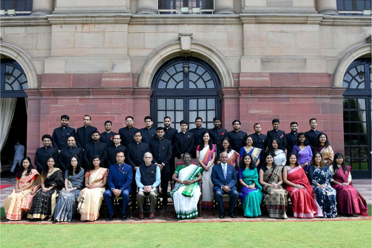Indian Foreign Service officer trainees call on President Droupadi Murmu