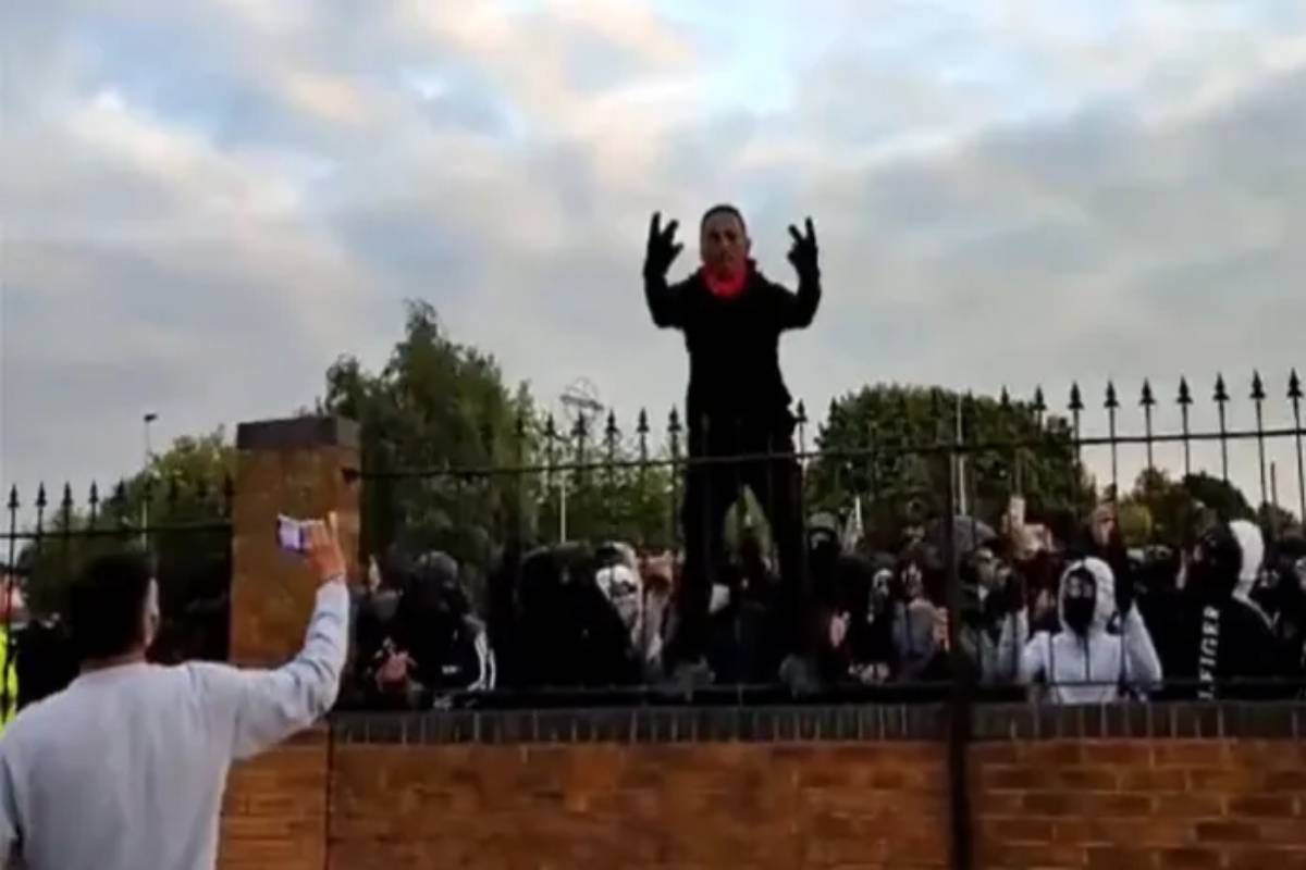 Video shows 200-strong mob surrounding Hindu temple in Birmingham, ‘Allahu Akbar’ chants heard